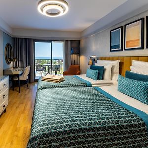 Deluxe Room Direct Sea View